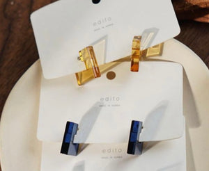Geometric Transparent Hoops