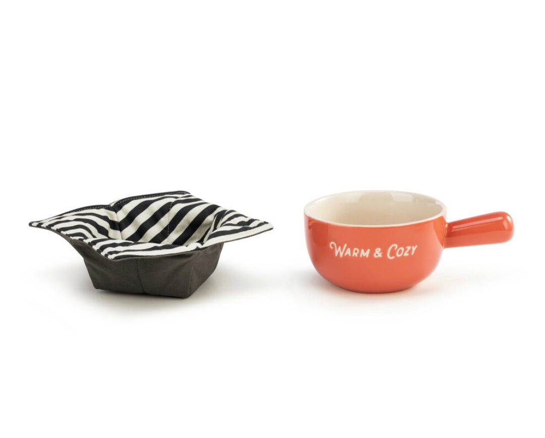 Soup-er Foodie Bowl & Cozy